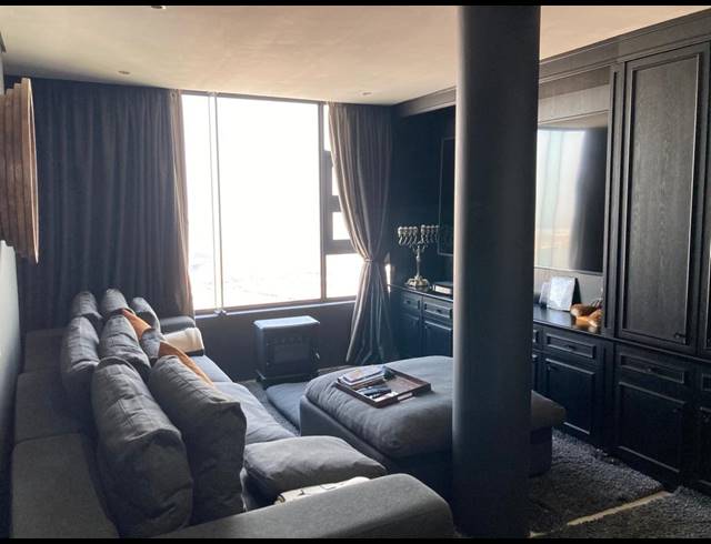 1 BEDROOM APARTMENT FOR SALE IN POINT WATERFRONT